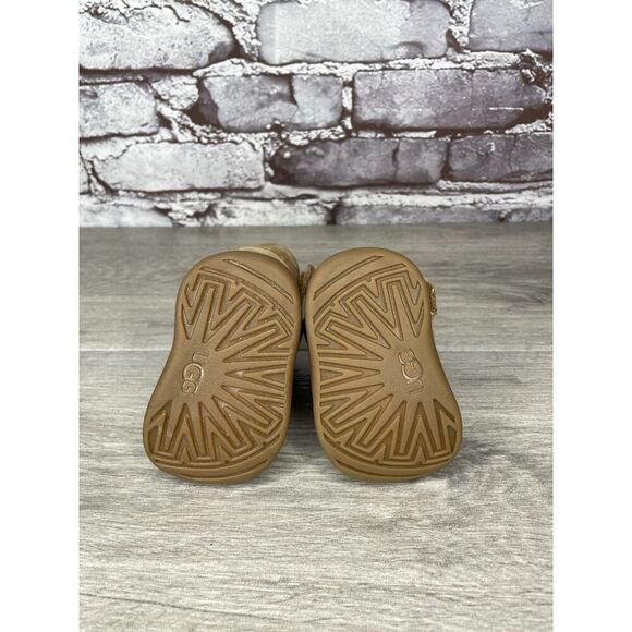 UGG Keelan Tan Brown Suede Sheepskin Lined Boots Toddlers Kids Size 1M US/16EU - Picture 16 of 16